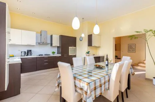 Apartment Luana A1