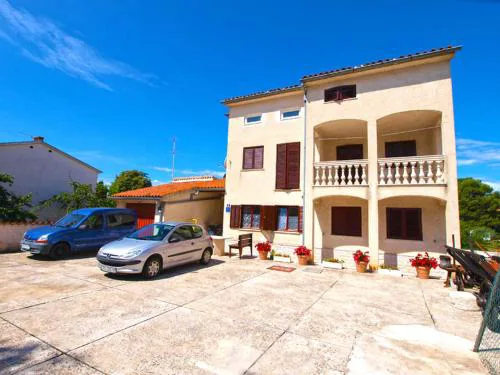 Apartments Vesna 718