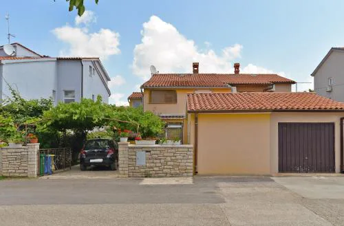 Apartments with parking space Valbandon, Fazana - 19663