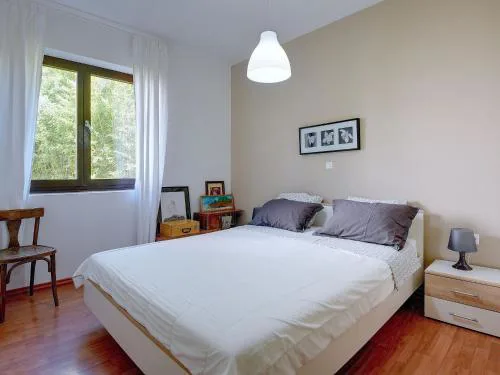 Comfortable apartment with private terrace