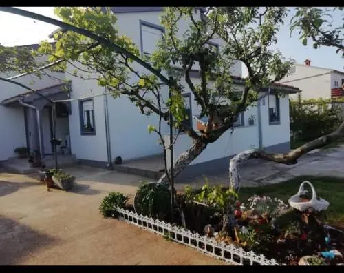 Gordana Apartments
