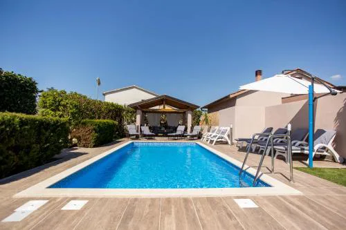 Holliday Home Lopac