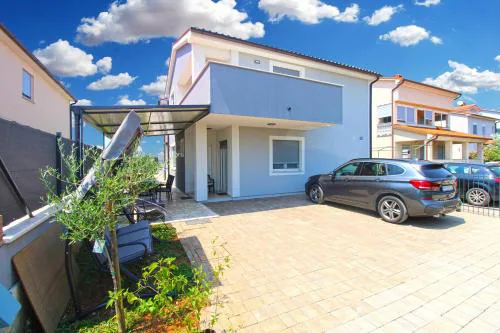 House Fazana 2283