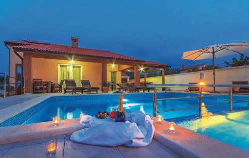 Casa Filipana for 8 people near Pula with private pool, sport activities & kids playground