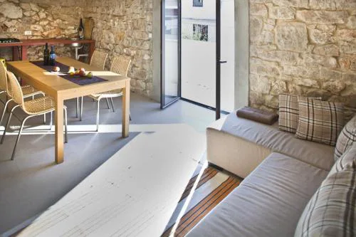 Holiday apartment in Funtana with balcony, air conditioning, WiFi, washing machine 4982-1