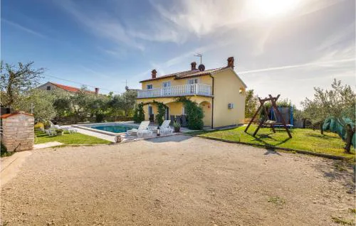 Holiday Home Gajana Gajana