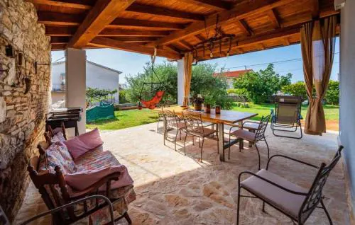 Charming house with garden and BBQ in Galizana