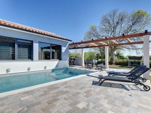 Holiday Home in Gali ana with Pool & Beach