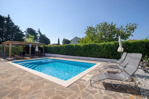 Villa Palma with Grill & Pool