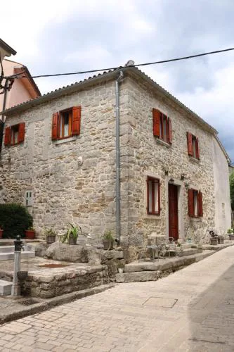Apartman Poli Luce