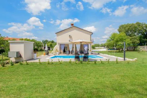 Villa Ondine by Istrabook