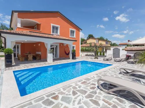 Holiday Home Villa Deni by Interhome
