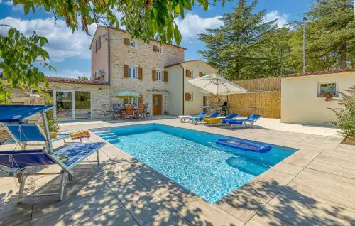 3 Bedroom Beautiful Home In Kanfanar