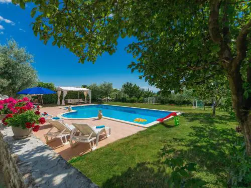 Apartment Ivan & Tina-1 by Interhome