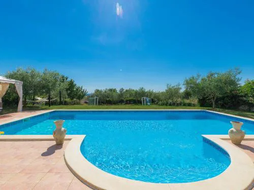 Apartment Ivan & Tina-2 by Interhome