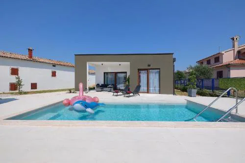 Ferienhaus mit Privatpool für 5 Personen ca 60 qm in Barat, Istrien Binnenland von Istrien