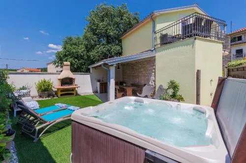 Holiday Home Ana