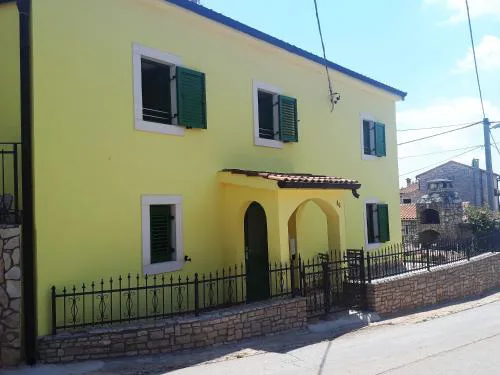 Apartment Terra Rossa