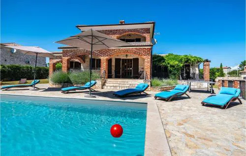 Villa Happy Holiday