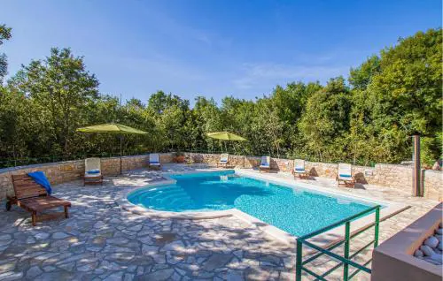 Lovely Home In Koromacno With Wifi