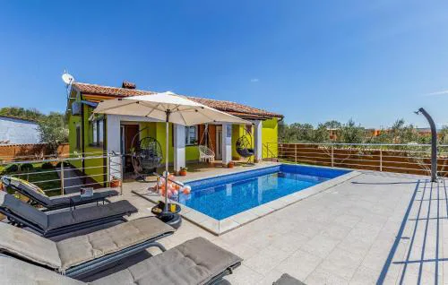 2 Bedroom Nice Home In Krnica