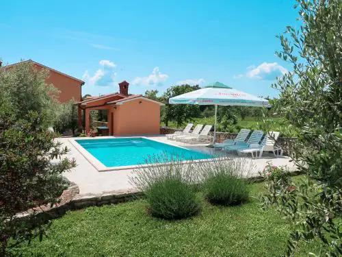 Apartment Rosa by Interhome