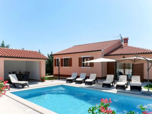 Holiday Home Dori by Interhome