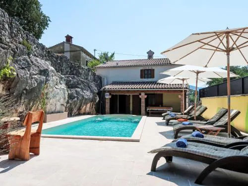 Holiday Home Nika by Interhome