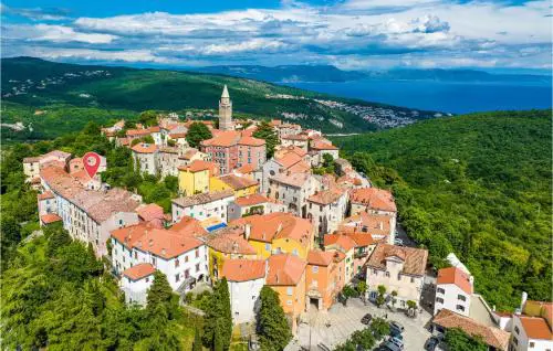 2 Bedroom Awesome Home In Labin
