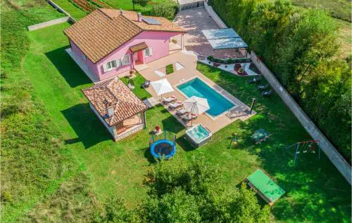 3 Bedroom Gorgeous Home In Labin