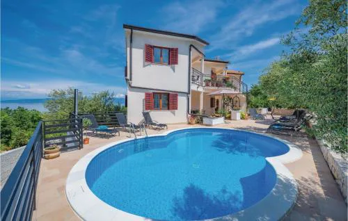 Beautiful Apartment In Labin With Sauna