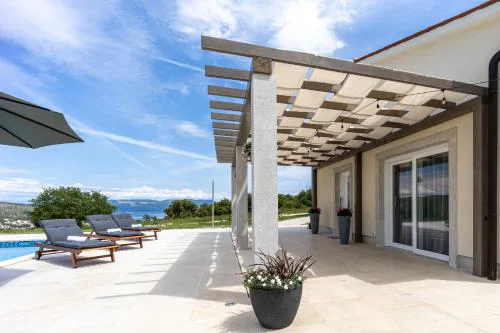 Beautiful Villa Gallova with heated pool