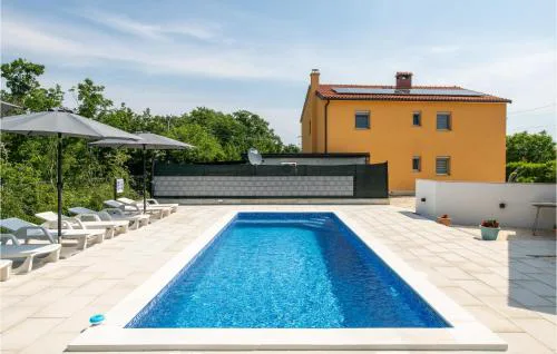 Gorgeous Home In Labin With Kitchen