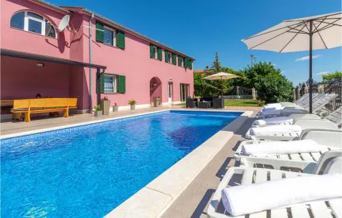 Holiday Home Kapelica V
