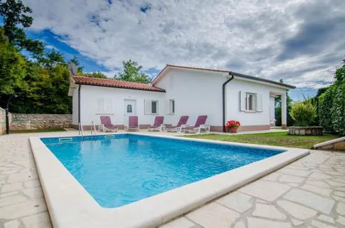 Holiday Home Mia