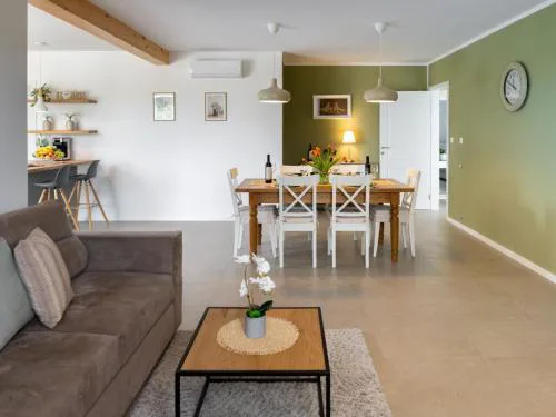 Holiday Home Milevoj - Three Bedroom Holiday Home
