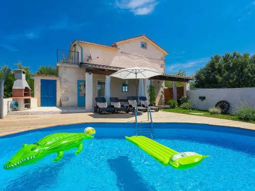 Holiday Home Stefanina by Interhome