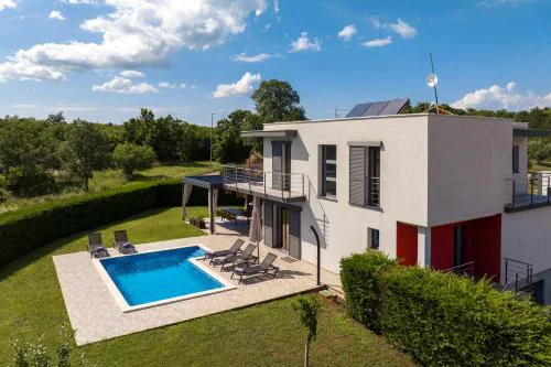 Urban Villa D8 with swimming pool and sauna