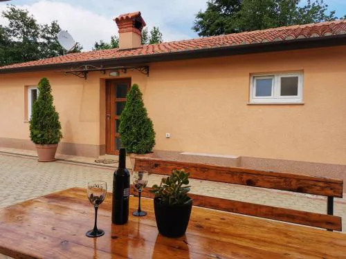 Vidas Nela - Holiday House