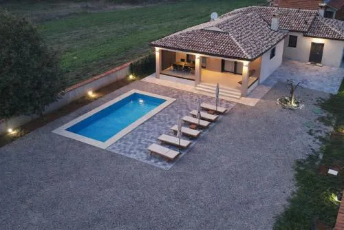 Villa Ardanela in Kapelica - Haus für 6 Personen