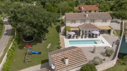 Villa Batelica in Sveti Bartul - Haus für 8 -10 Personen