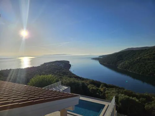 Villa Ena