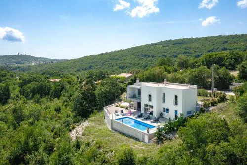Villa Manola by Briskva