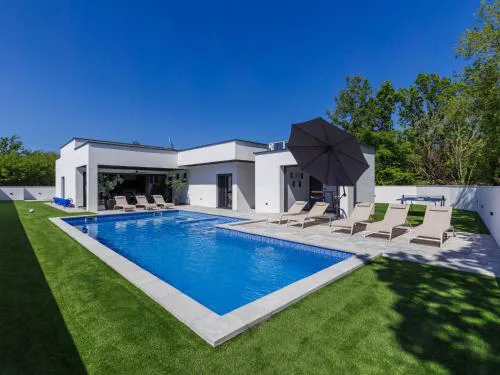 Villa De Karlo by Interhome