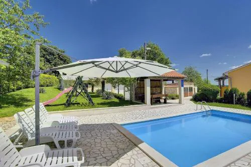 Villa Semy