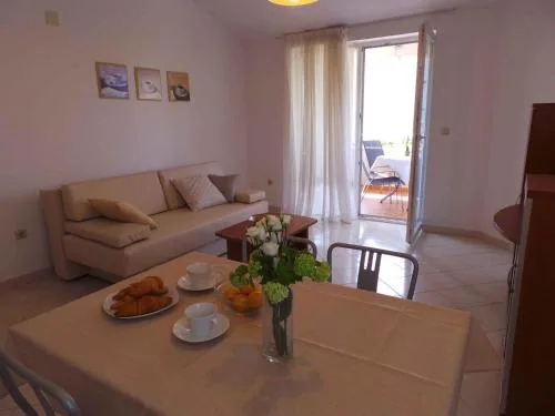Apartment Liznjan 2