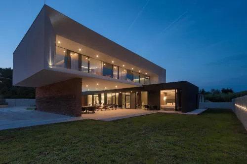Ferienhaus mit Privatpool für 10 Personen ca 250 qm in Ližnjan, Istrien Südküste von Istrien