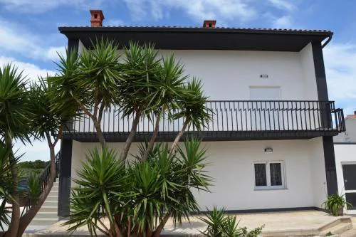 House Laura