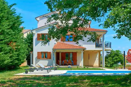 Villa Theresa in Ližnjan (Haus für 12 Personen)