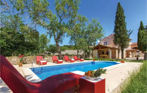 Holiday Home Manjadvorci Iv